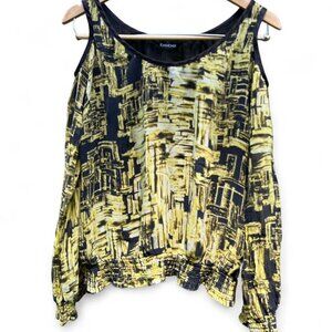 3/$15 Bebe cute Y2K Yellow and black abstract print cold shoulder top 2000s